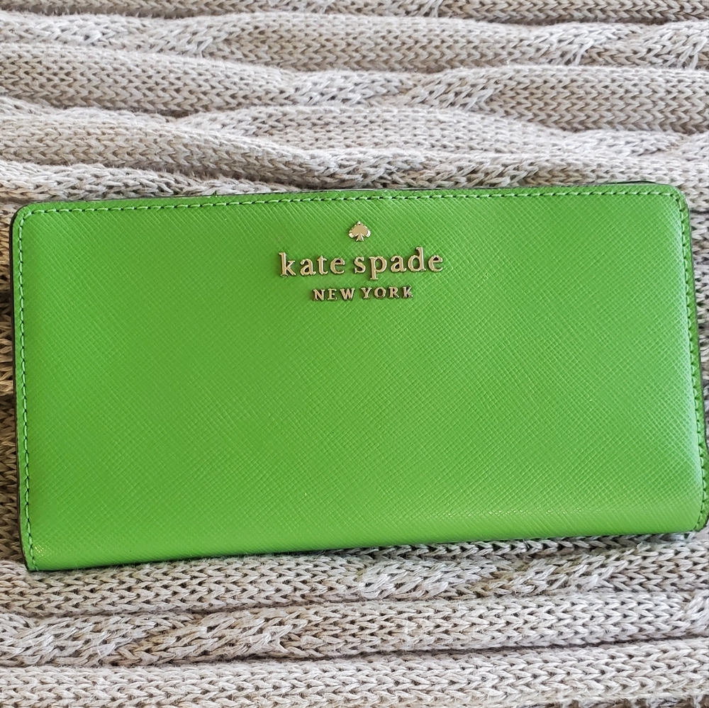 KATE SPADE GREEN LEATHER WALLET EXCELLENT CONDITION